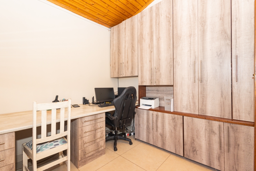 4 Bedroom Property for Sale in Eversdal Western Cape